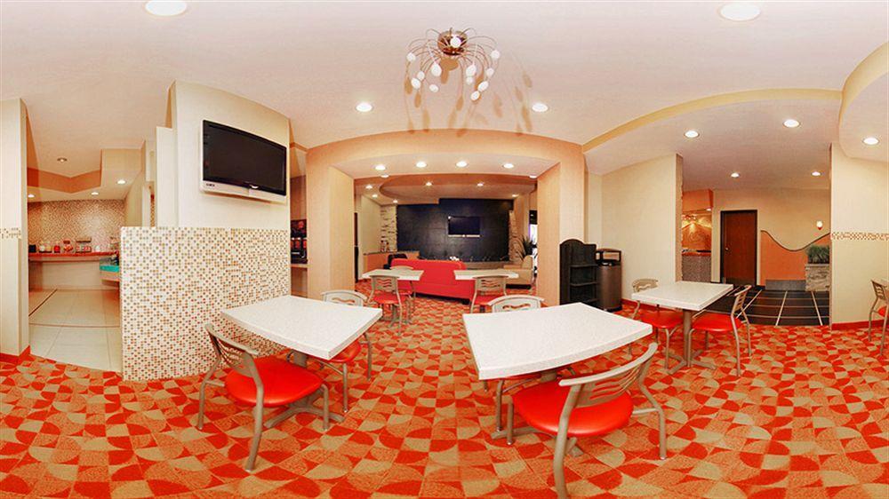 Hometowne Studios & Suites Вашингтон Экстерьер фото